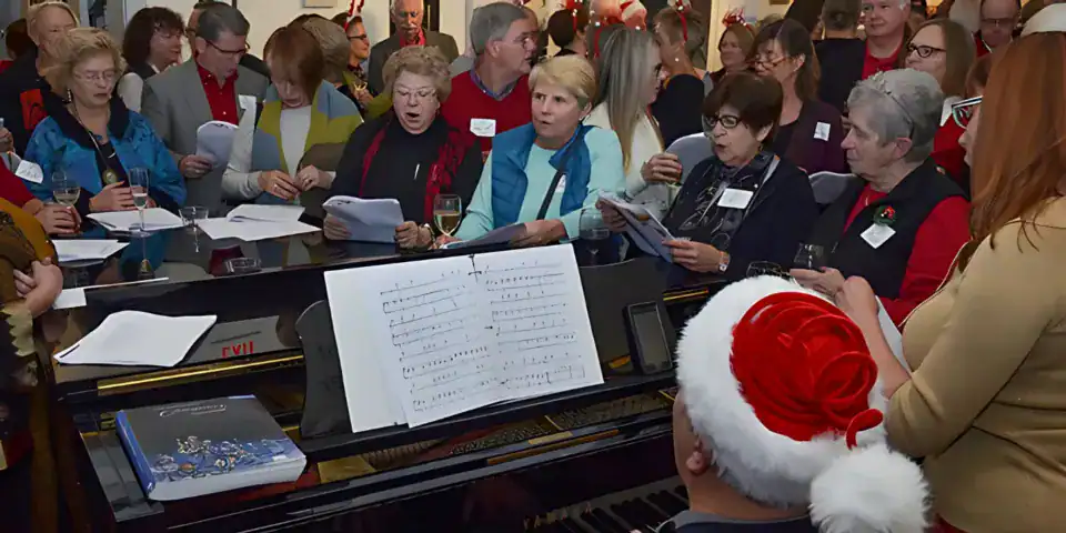 2025_Event_Cotuit Center for the Arts_Wine Wednesday Holiday